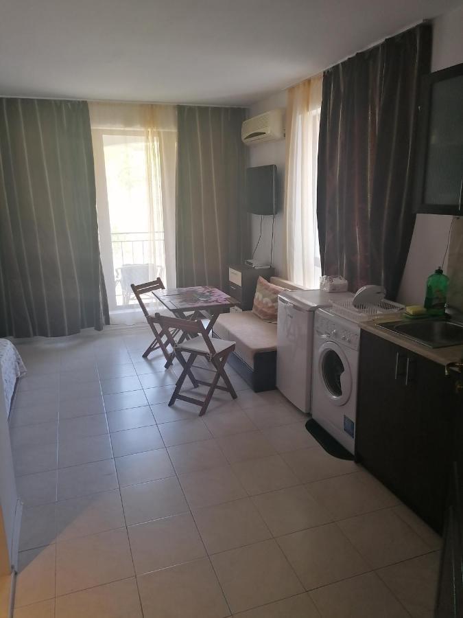 Triumph Holiday Village Sveti Vlas Exterior photo