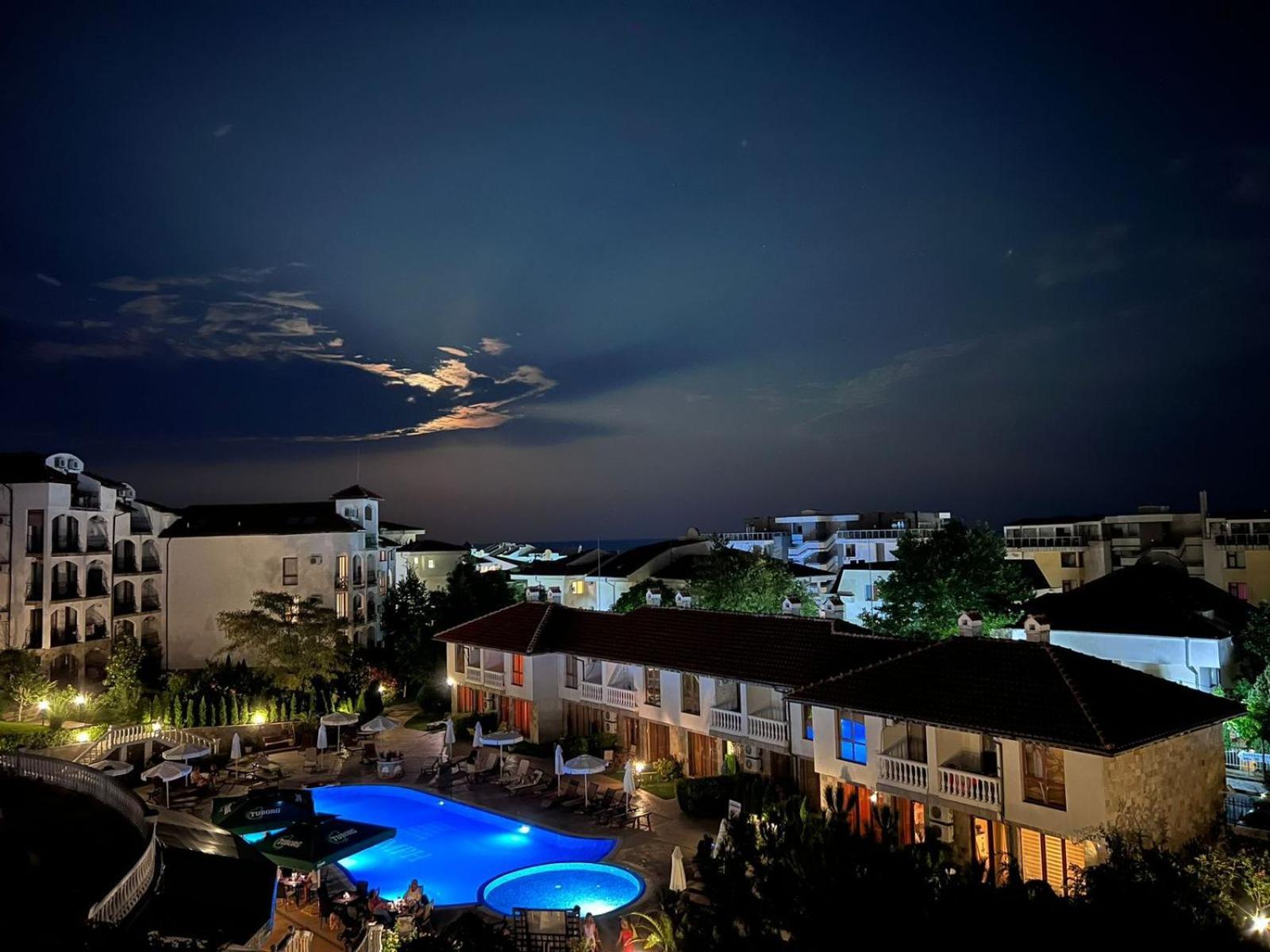 Triumph Holiday Village Sveti Vlas Exterior photo